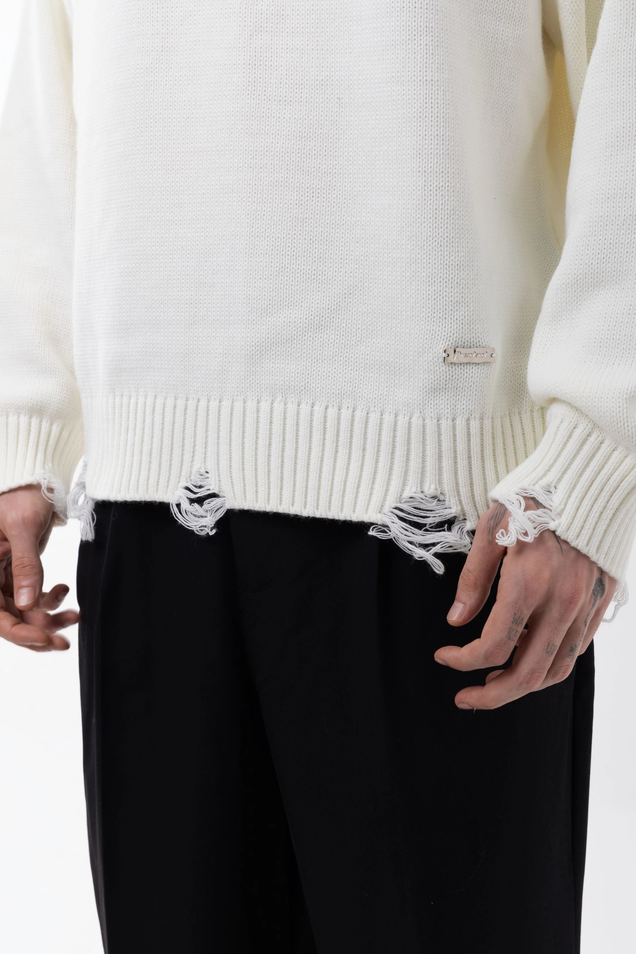 Off-white Ripped Detailed Knitwear