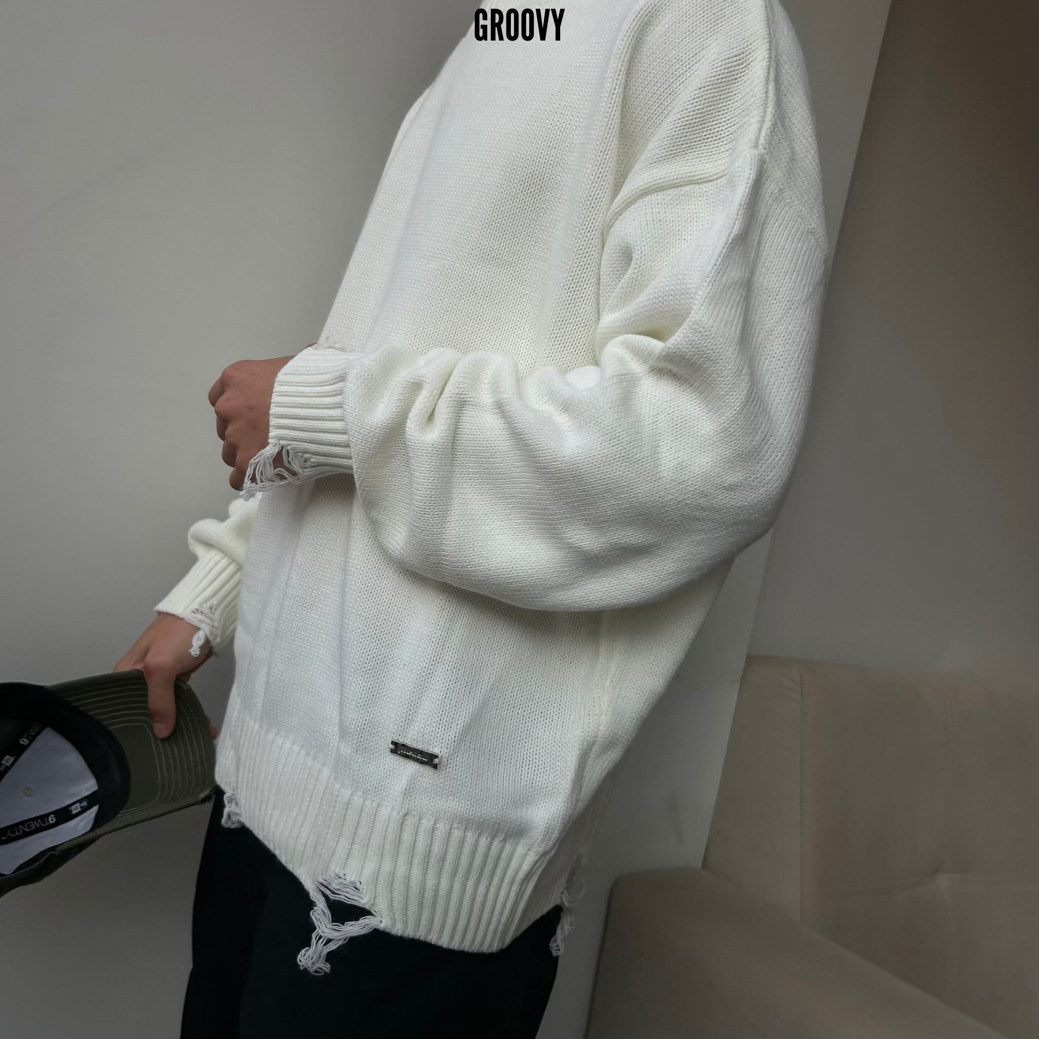 Off-white Ripped Detailed Knitwear